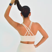 Incógnito Pearl White Sport Bra